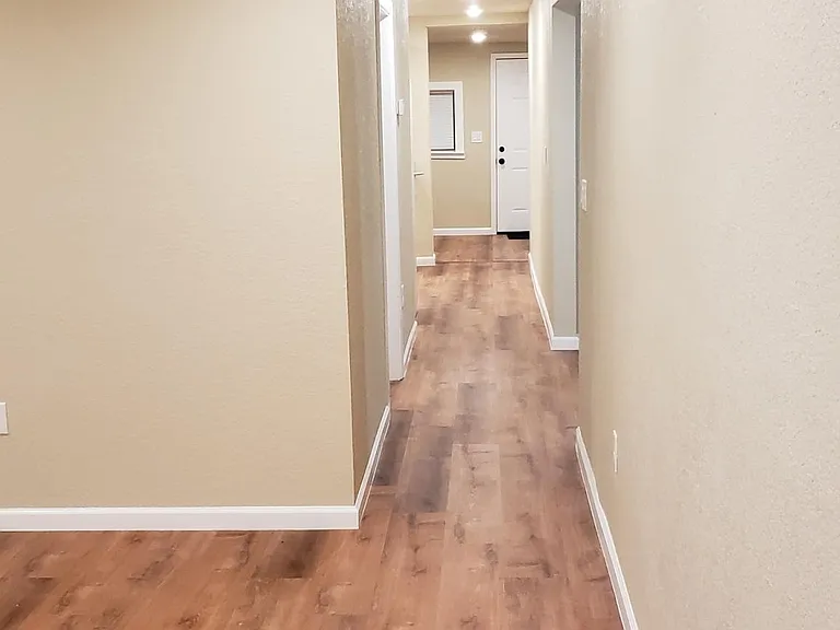 401 W Hull St — Photo 6