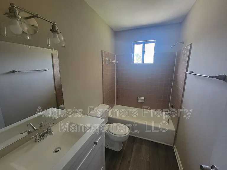 134 Stoneybrooks Pl #A — Photo 11