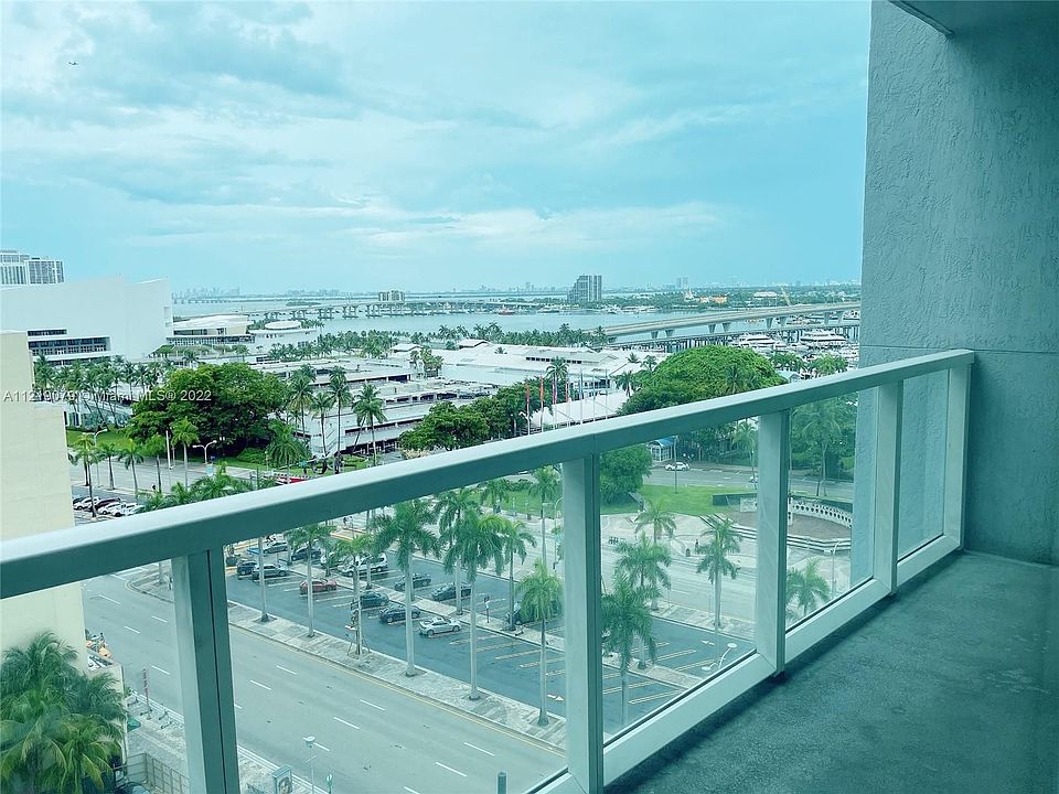 1st image of 244 Biscayne Blvd APT 1006