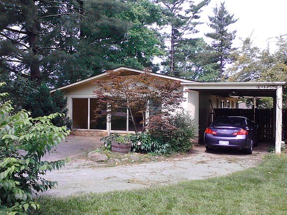 2nd image of 1424 Timbergrove Cir