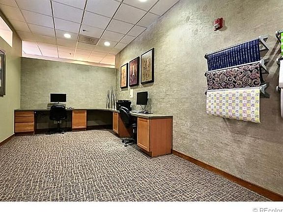 4th image of 100 Park Ave W APT 805