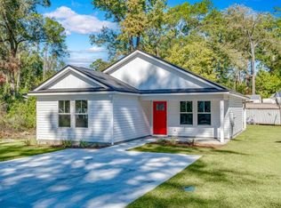 5 Winnebago St, Crawfordville, FL 32327