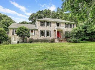 24 Colwell Rd, Smithfield, RI 02828