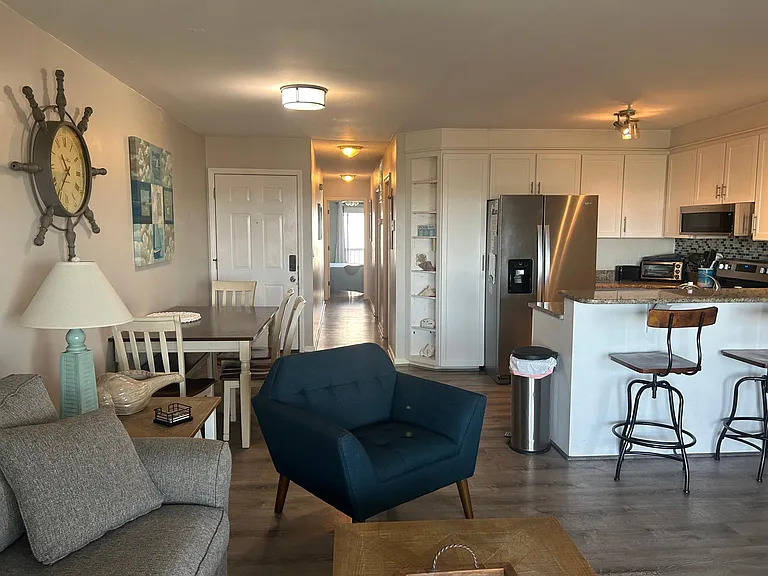 512 Carolina Beach Ave N #1A — Photo 8