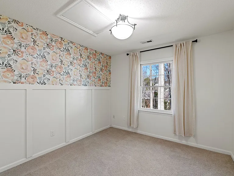 8625 Vanburgh Ct — Photo 19