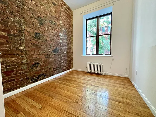 Rented by JM Preston Properties LLC | media 9