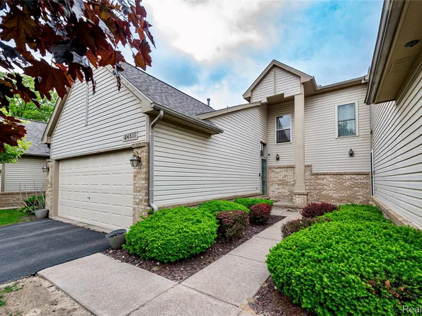 24511 Pinehurst Ave #1, Oak Park, MI 48237