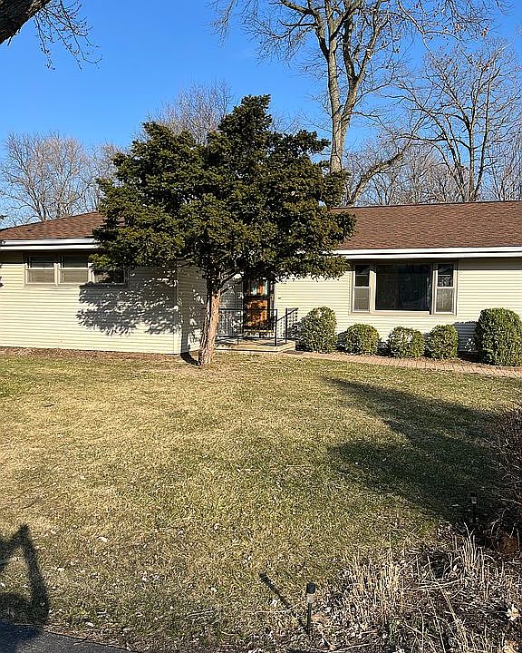 512 W Mossville Rd, Peoria, IL 61615 Zillow