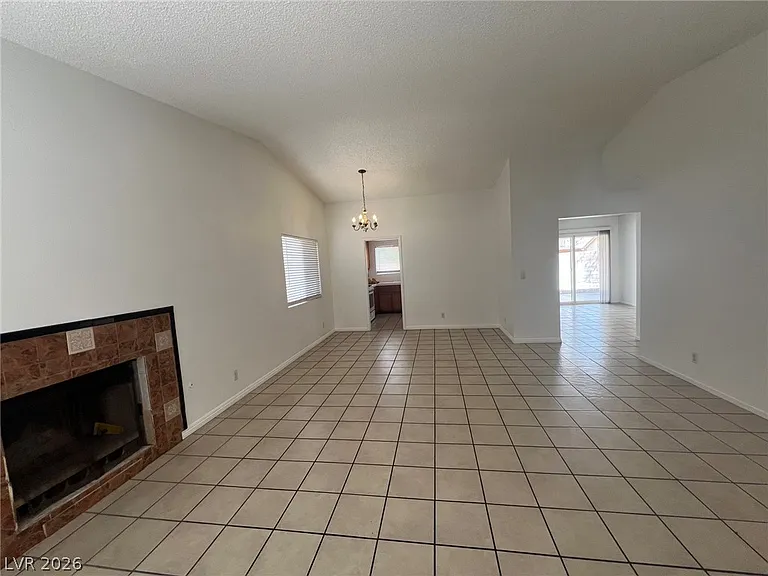 4348 Apex Dr — Photo 4