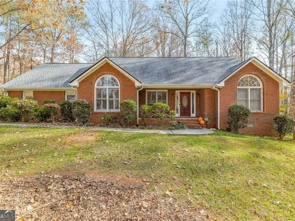 4609 Hunters Ct, Gainesville, GA 30507