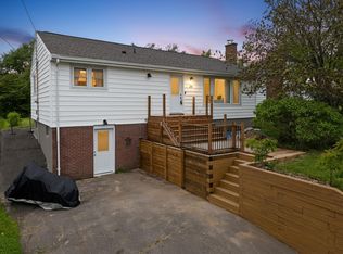 36 Fader St, Dartmouth, NS B2X 1P5
