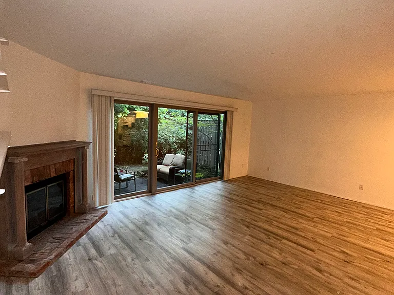 677 Skynob Dr — Photo 10