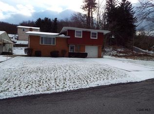 11 Palmer Ave, Johnstown, PA 15906