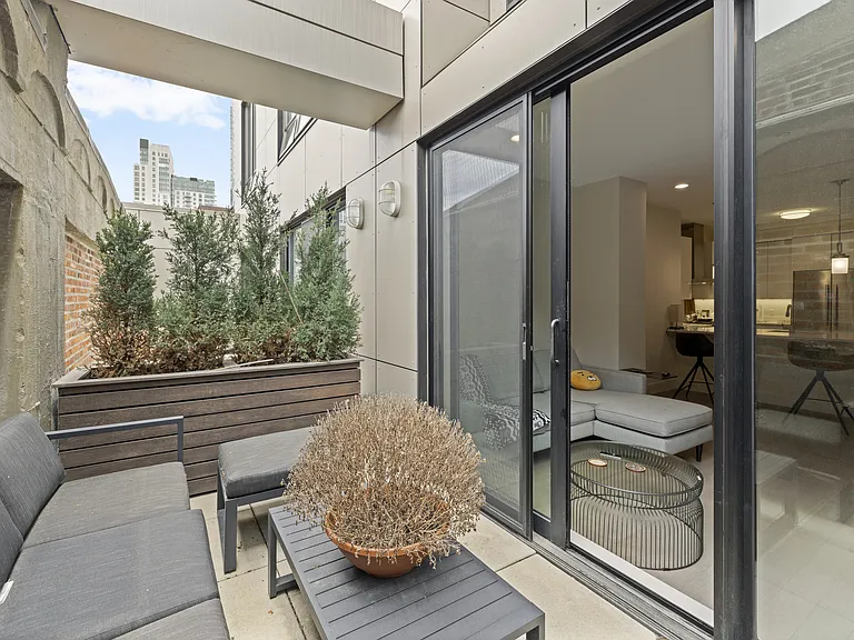 121 Portland St #707 — Photo 17