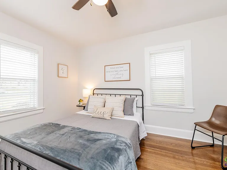 1304 Georgia Ave — Photo 3