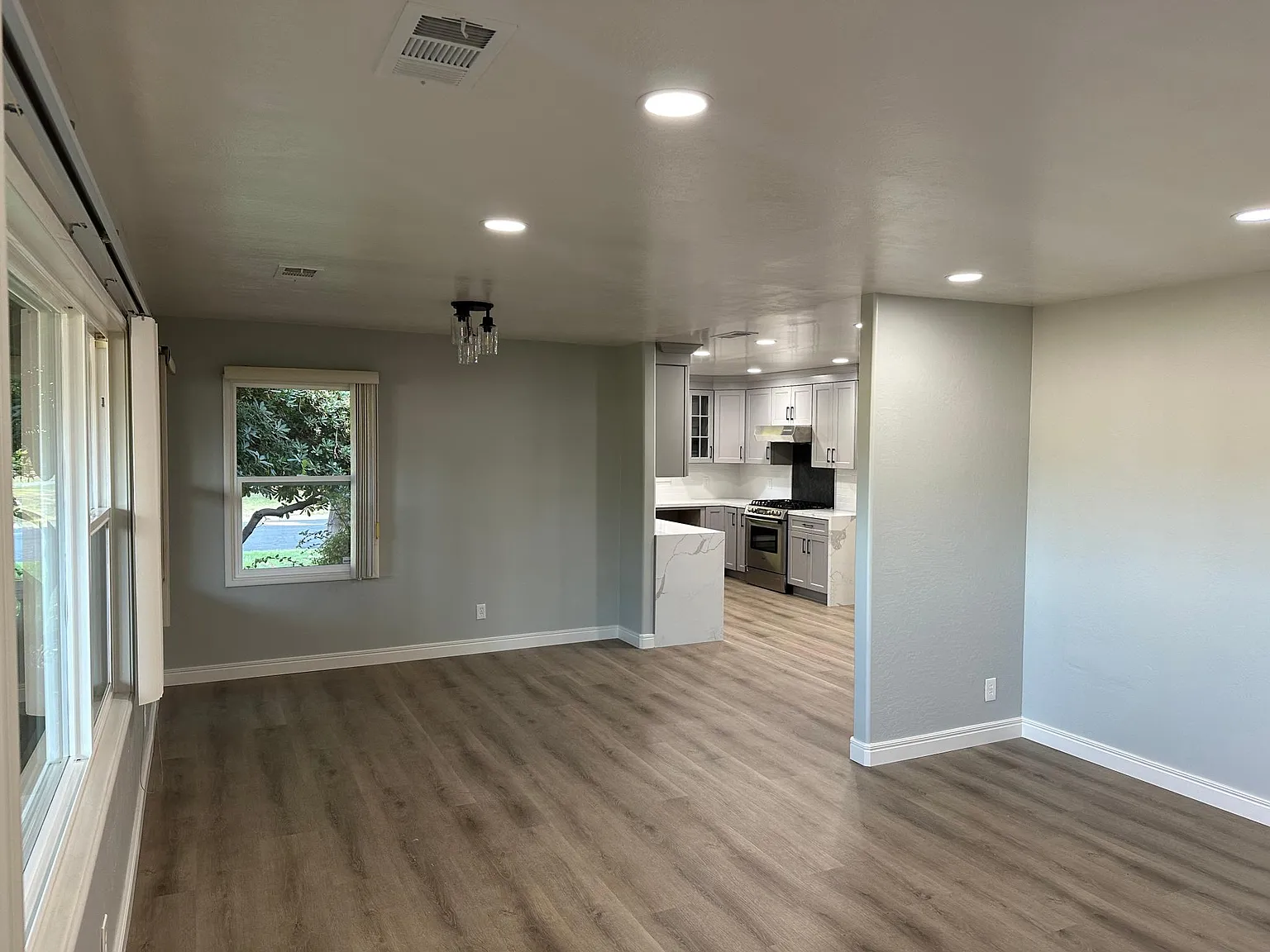 1804 Granada Dr — Photo 4
