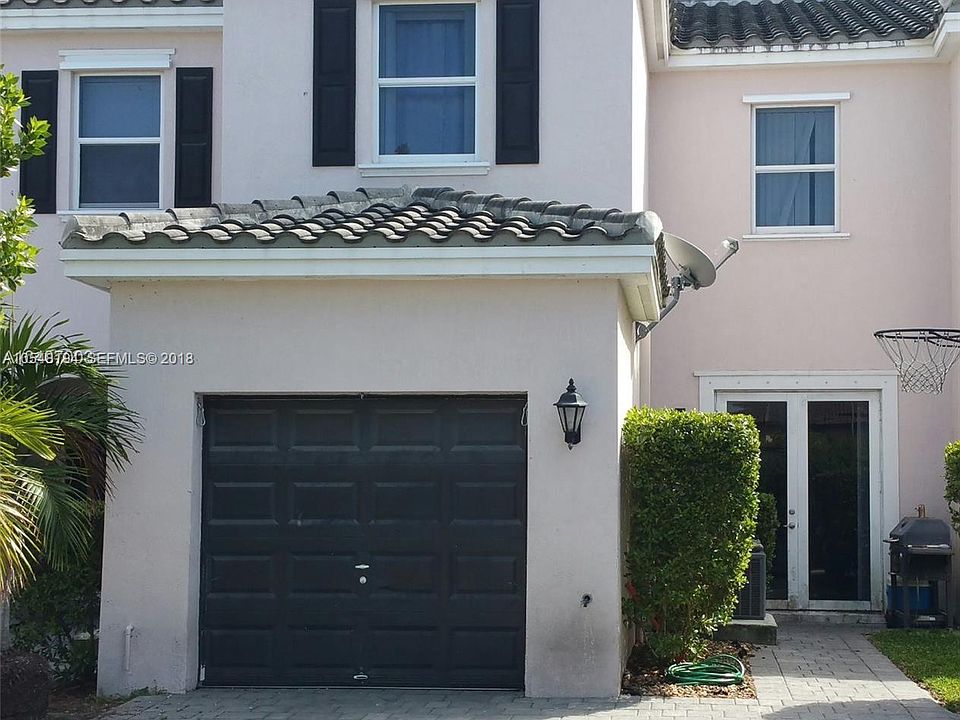 1st image of 17089 SW 93rd St #3