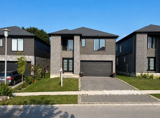 2064 Tribalwood St, London, ON N6G 0J2