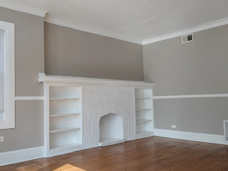 7729 S Essex Ave #2 — Photo 5