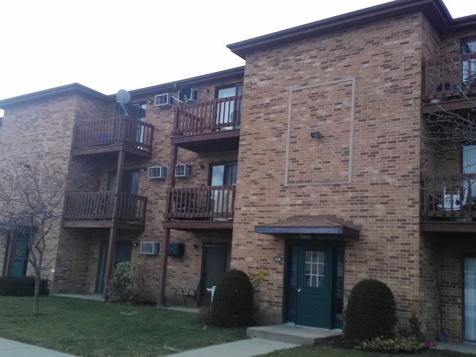 1st image of 1328 N Geneva Dr Unit 3A