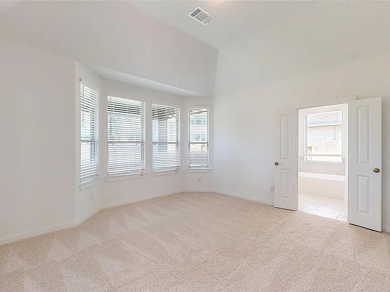 570 Sand Branch Dr — Photo 12