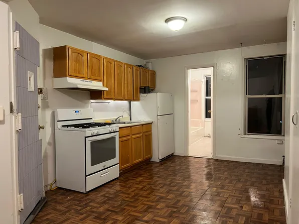 296 15th Street image 1 of 7