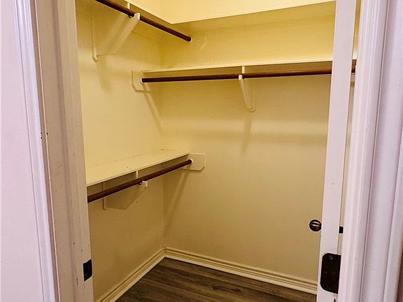 4th image of 1425 W Villa Maria Rd Unit 602