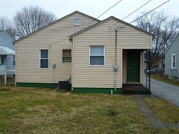 4th image of 1946 N Bosart Ave