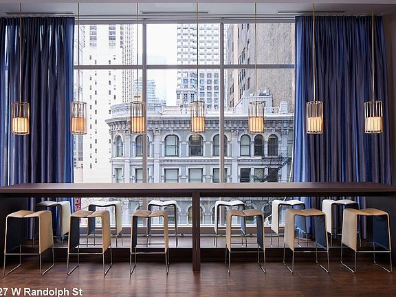 4th image of 27 W Randolph St #1411