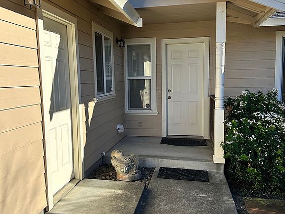 4th image of 1627 Tasi Ln