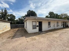 2202 Sl Davis Ave, Austin, TX