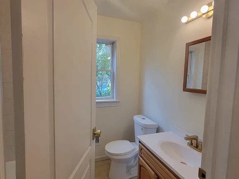 25 Cliff St #2 — Photo 9
