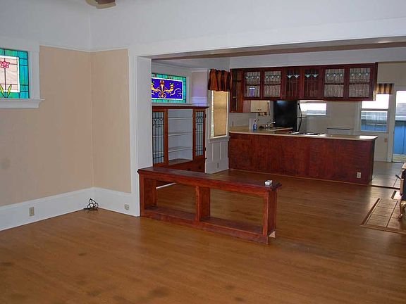 3rd image of 1617 25th St