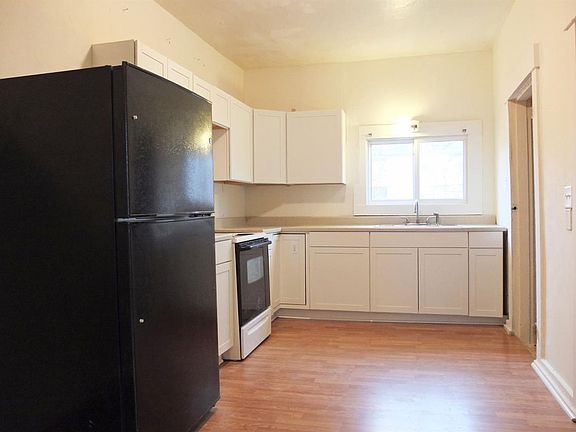 5th image of 331 Edgewood Ave