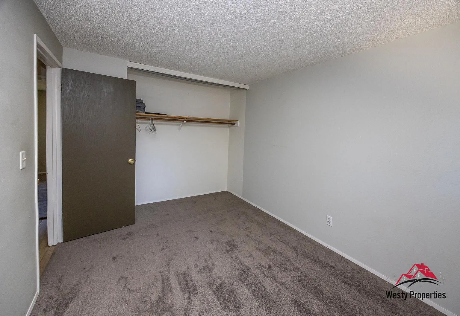 8205 SE 23rd Ave — Photo 4