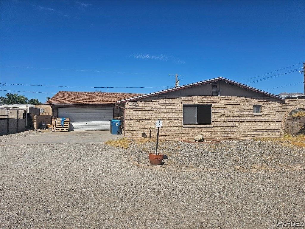 house on the hill Bonnet（Ballet）90 1757 Bluebonnet Blvd, Bullhead City, AZ 86442 | Zillow