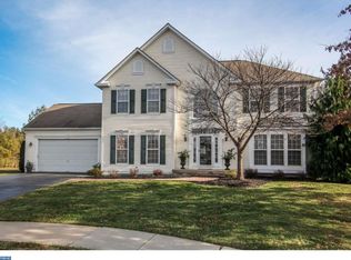 6 Fiske Ct, Pennington, NJ 08534