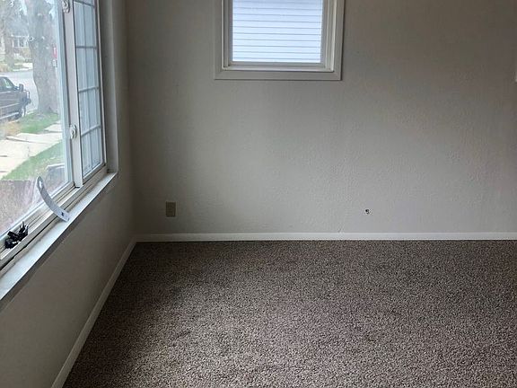 2nd image of 562 N 8th St