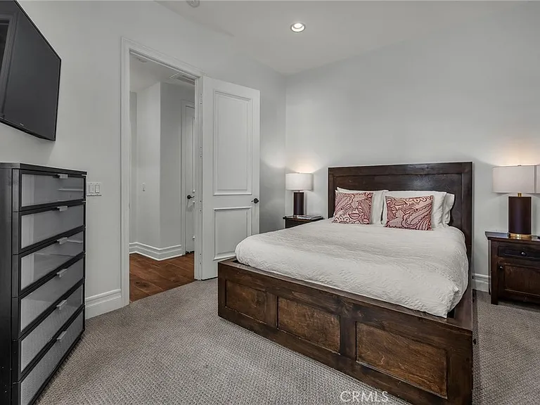 8001 Ocean Bluff Dr — Photo 17