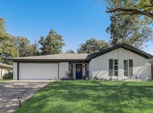 1034 Greg Ct, Irving, TX 75060