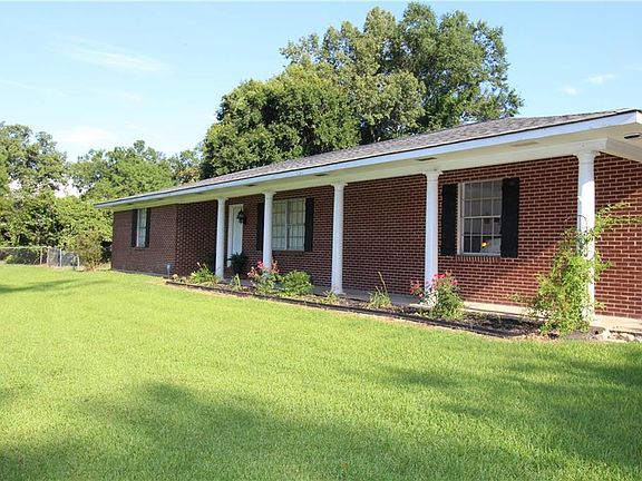 3rd image of 489 Debellevue Dr