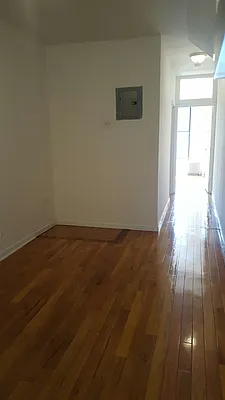 Rented by Sky Management | media 64