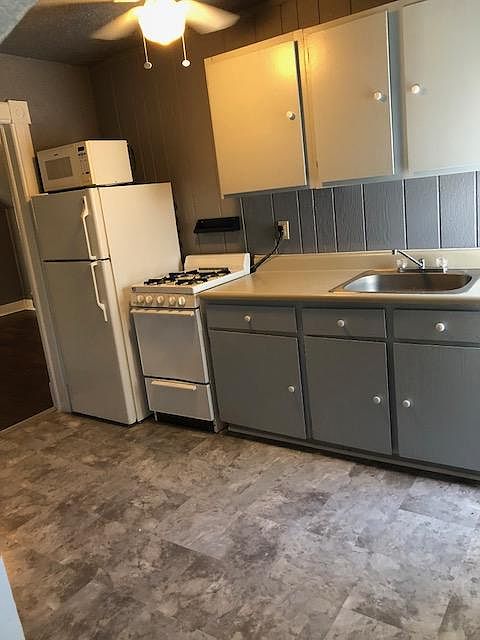 1st image of 13 1/2 Washington Ave #2