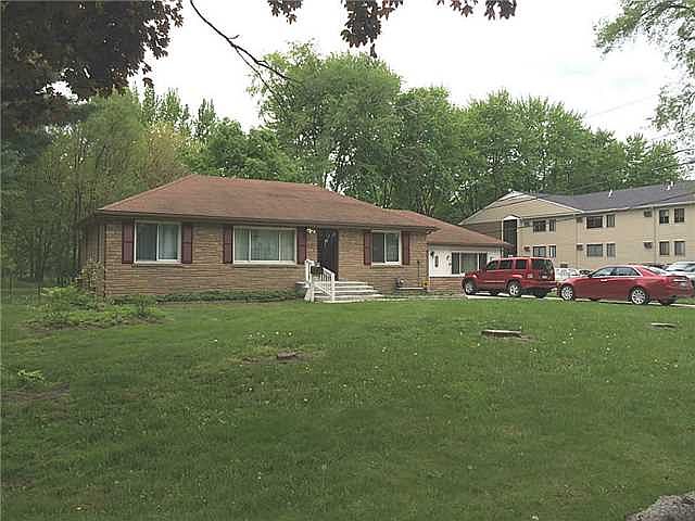 2nd image of 3237 McGregor Ln