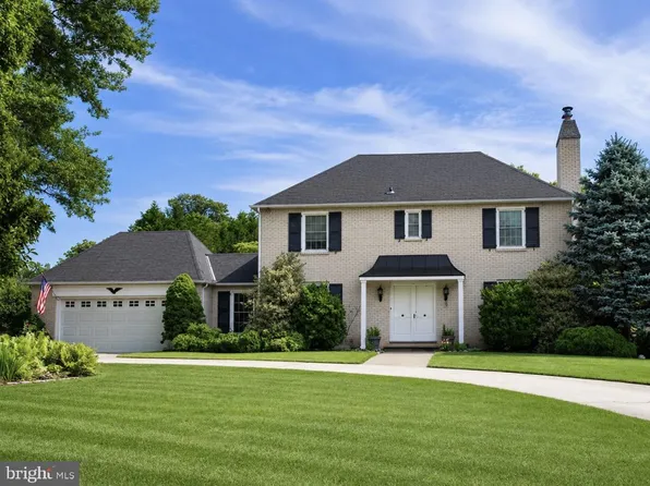 305 Continental Dr, Paoli, PA 19301