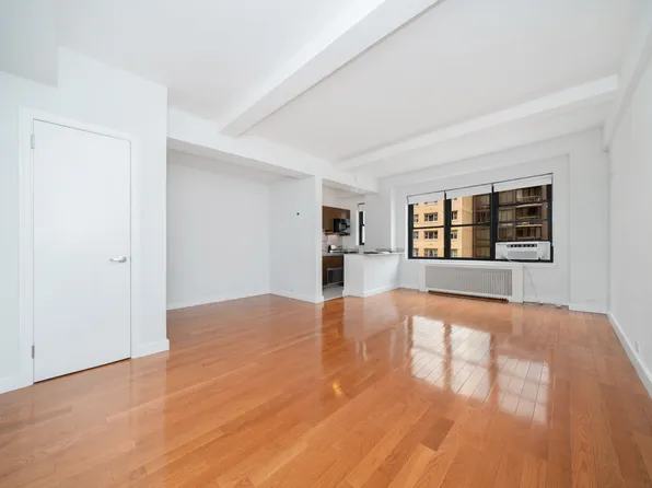 400 East 57th Street image 1 of 7