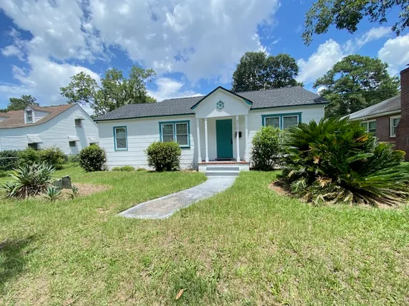 2206 E 41st St, Savannah, GA 31404