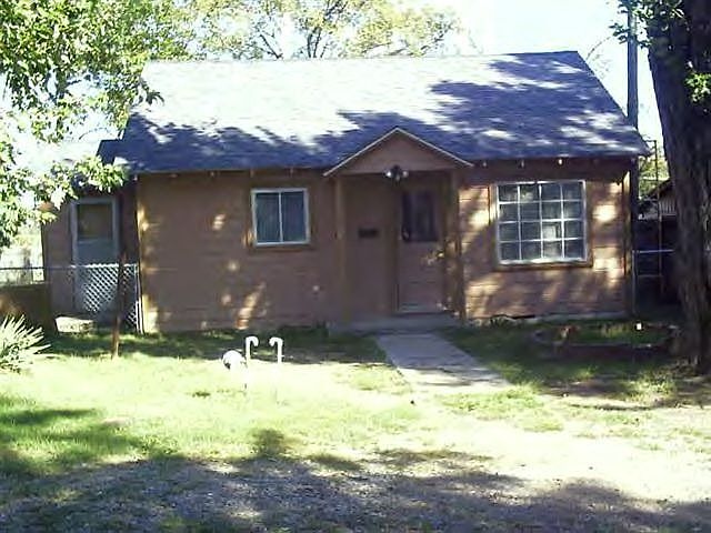 1st image of 205 Carlton Dr