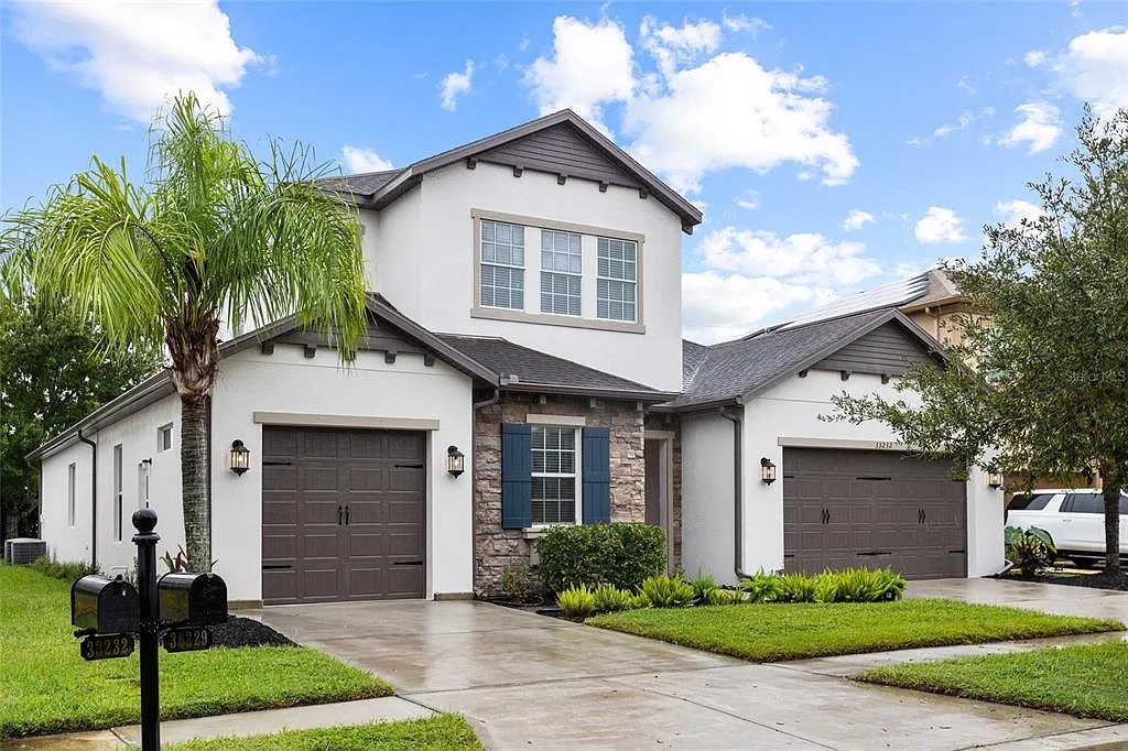 4 bed, 4.0 bath, 3274 sqft, $4,700 — Photo 1