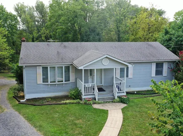 2111 Shawn Dr, Middletown, VA 22645